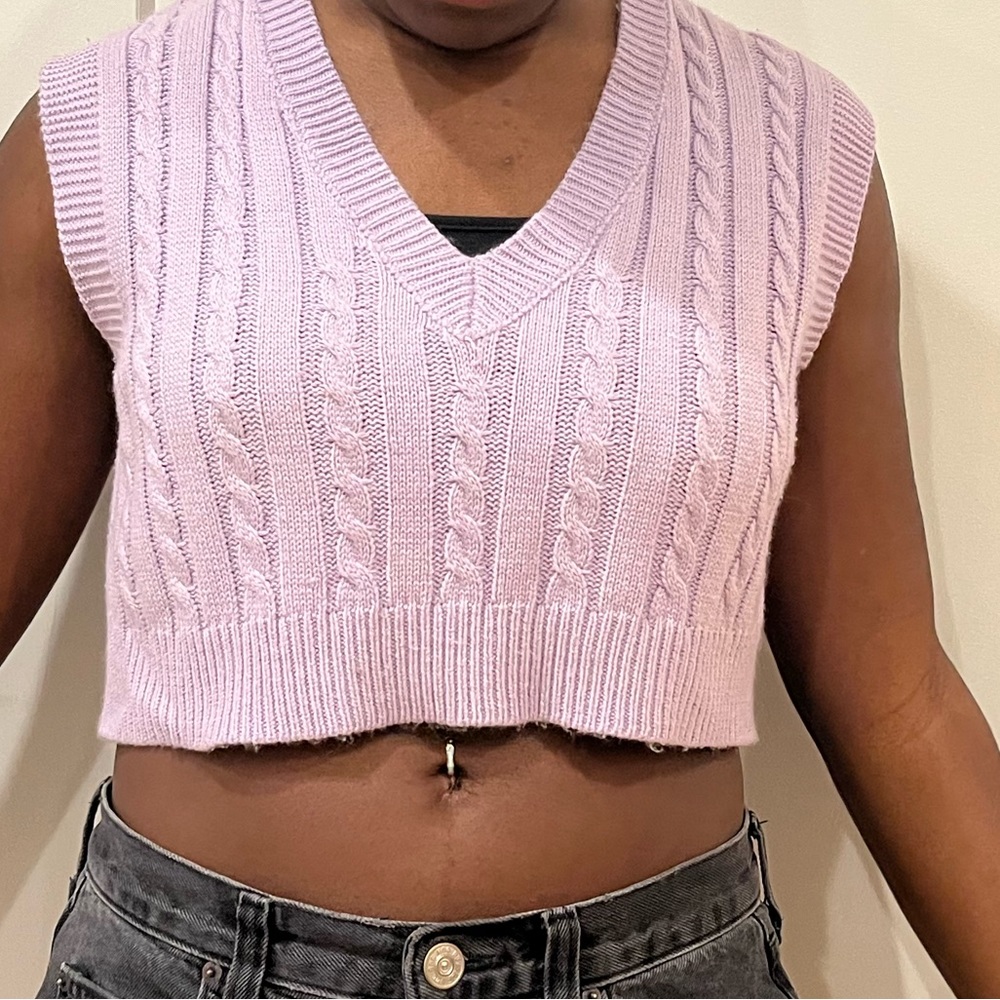 Lavender size small cropped sweater vest